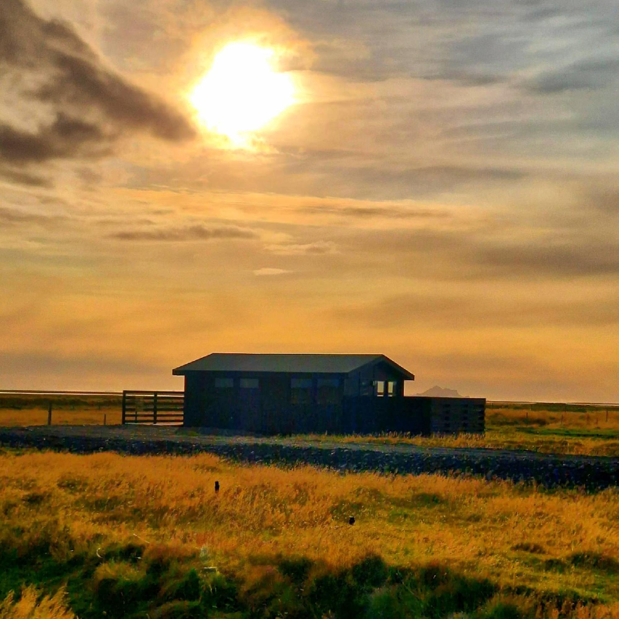 Green Farm Stay With Private Hot Tub Hvolsvöllur Buitenkant foto