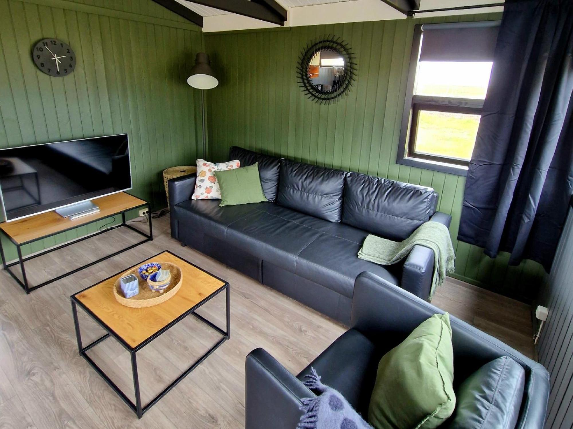 Green Farm Stay With Private Hot Tub Hvolsvöllur Buitenkant foto
